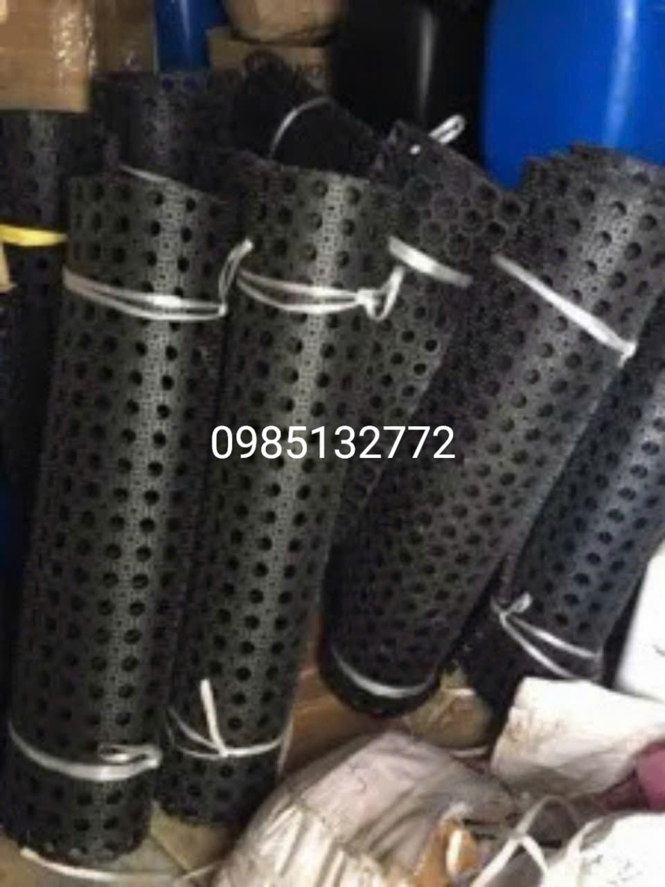 Thảm Cao Su Chống Trơn Trượt Cho Heo Đực Thảm Cao Su Chống Trơn Trượt Cho Heo Đực