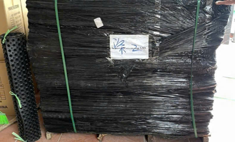 Thảm Cao Su Chống Trơn Trượt Cho Heo Đực Thảm Cao Su Chống Trơn Trượt Cho Heo Đực